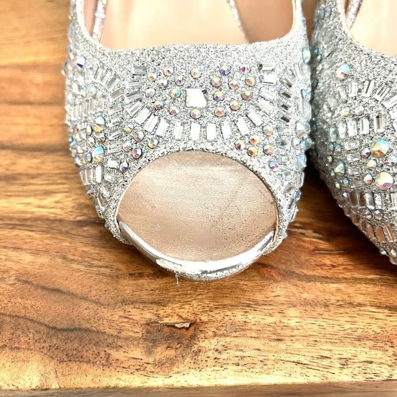 Lauren Lorraine Nude Sparkle Elissa Pumps. Size 7 #232 - Picture 8 of 9